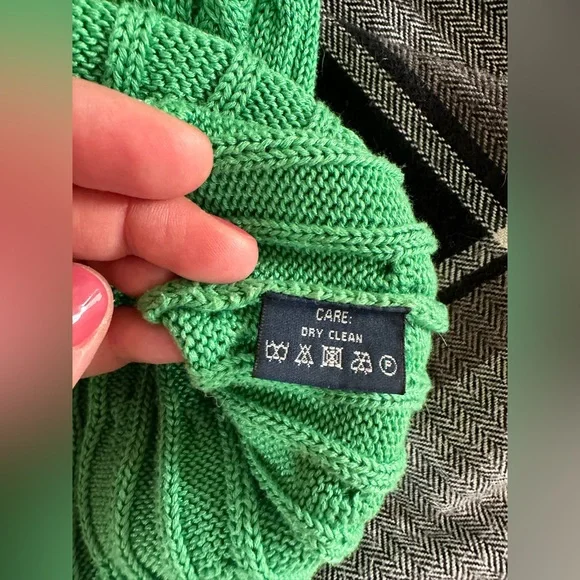 Ralph Lauren sleeveless braid sweater. Leather trim. Size M - Picture 4 of 5